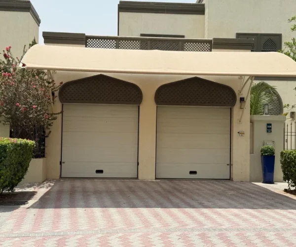 wallmounnted-car-parkingshade